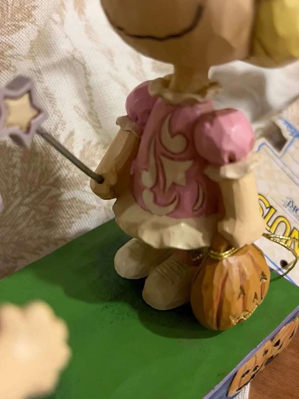 Jim Shore Peanuts Halloween Figurines Charlie Brown and Lucy in Yellow & Pink